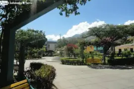 PLAZA DE ARMAS MARANURA