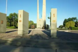 Campo de la Gloria (Glory Field Park)