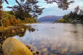 Lago Lolog. NeuquÃ©n. Argentina jigsaw puzzle