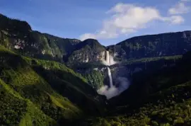 Catarata de Gocta. PerÃº jigsaw puzzle