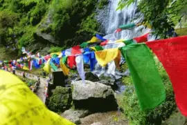 Takstang Lhakang. ButÃ¡n jigsaw puzzle