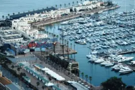 puerto de alicante desde el castillo