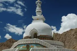 shanti stupa Ladakh