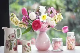 Flores y tazas