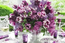 פאזל של Gorgeous Centerpiece of Purple Tulips