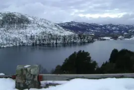 Lago MachÃ³nico. NeuquÃ©n. Argentina