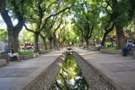 En la Ciudad de Mendoza. Argentina jigsaw puzzle