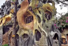 Crazy Tree House Hotel in Vietnam 2 jigsaw puzzle