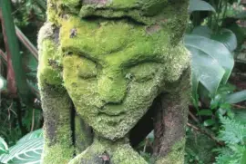 Garden totem, Singapore jigsaw puzzle