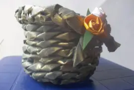 CESTA DE PAPEL PERIODICO jigsaw puzzle