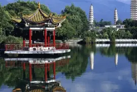 CASA EN UNA VEREDA jigsaw puzzle