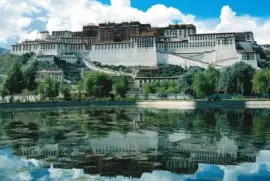 PALACIO EN EL TIBET