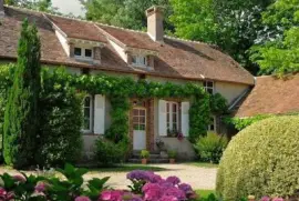 casa en primavera jigsaw puzzle