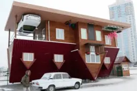 Crooked House 4 jigsaw puzzle