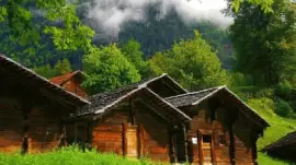 Casas tirolesas de alta montaÃ±a jigsaw puzzle