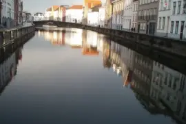Bruges Belgique reflets dans un canal jigsaw puzzle