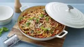 Spaghetti jigsaw puzzle