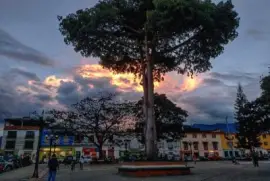 Atardecer en Anolaima jigsaw puzzle