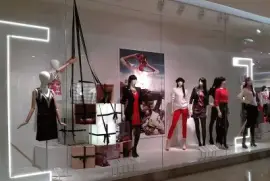 Fashion jigsaw puzzle