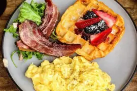 Waffle Bacon   Egg
