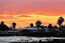 Ocaso en Montevideo, Uruguay.