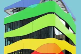 Otro edificio colorido