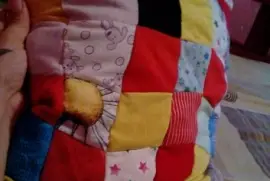 almohadita de retazos