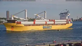 Heavy Lift vessel  "Happy River "