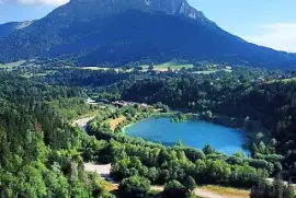 Base de loisirs des Iles du Chéran, Massif des Bau