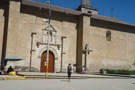 la iglesia san pedro de andahuylas peru