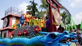 183.- Six Flags jigsaw puzzle