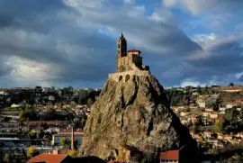 La chapelle de Puy-en-Velay jigsaw puzzle