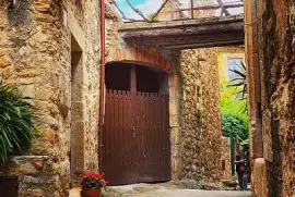 Pals medieval jigsaw puzzle