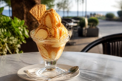 Afternoon Caramel Sundae