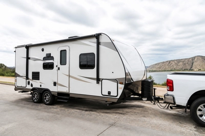 Highway Rest Trailer(grok)