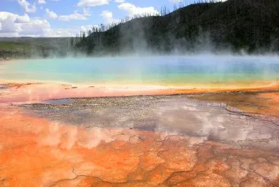 Yellowstone Prismatic Spring, États-Unis