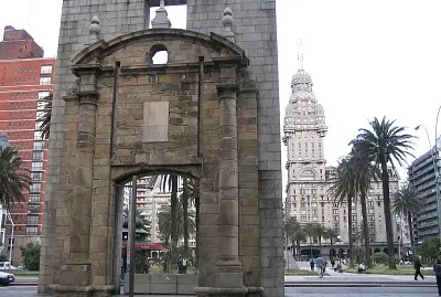 Puerta de La Ciudadela jigsaw puzzle