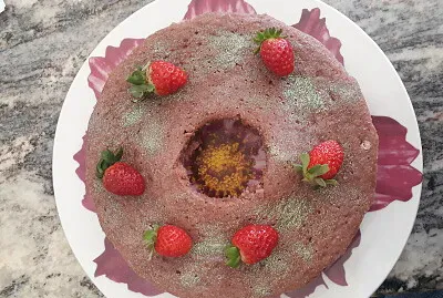 bolo morango com chocolate