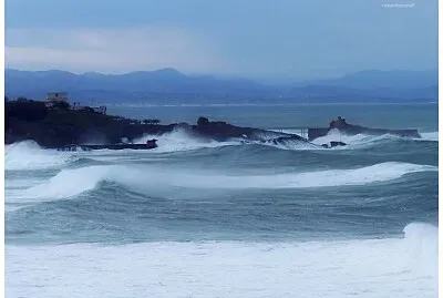 Le rocher de  la vierge depuis esplanade Saint Mar