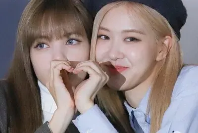 chaelisa blackpink