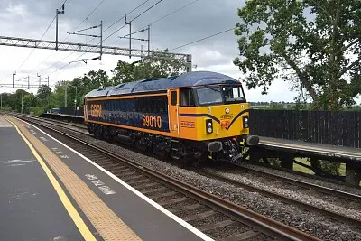 פאזל של 69 at Long Buckby