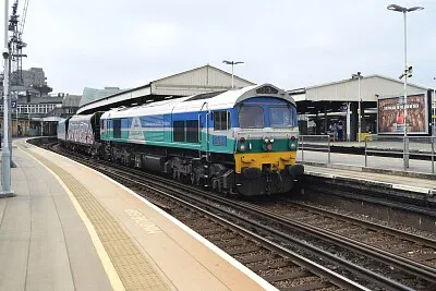 Class 59 at Clapham Jctn jigsaw puzzle