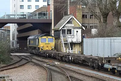 66 at Lincoln station jigsaw puzzle