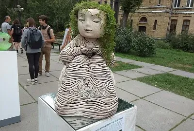 Japanese pot with flowers