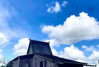 Rumah bubuhan tinggi