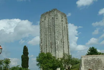 La Tour Carrée