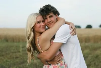 Couple jigsaw puzzle