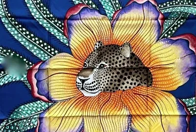 panthère dans une fleur