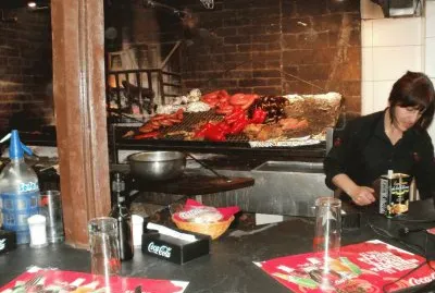 Parrillada en Mercado del Puerto jigsaw puzzle