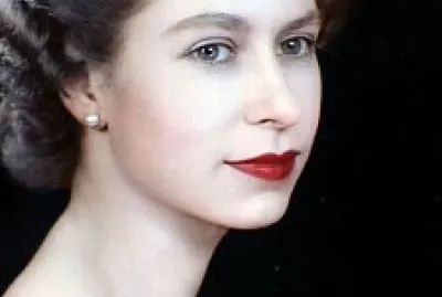 Queen E